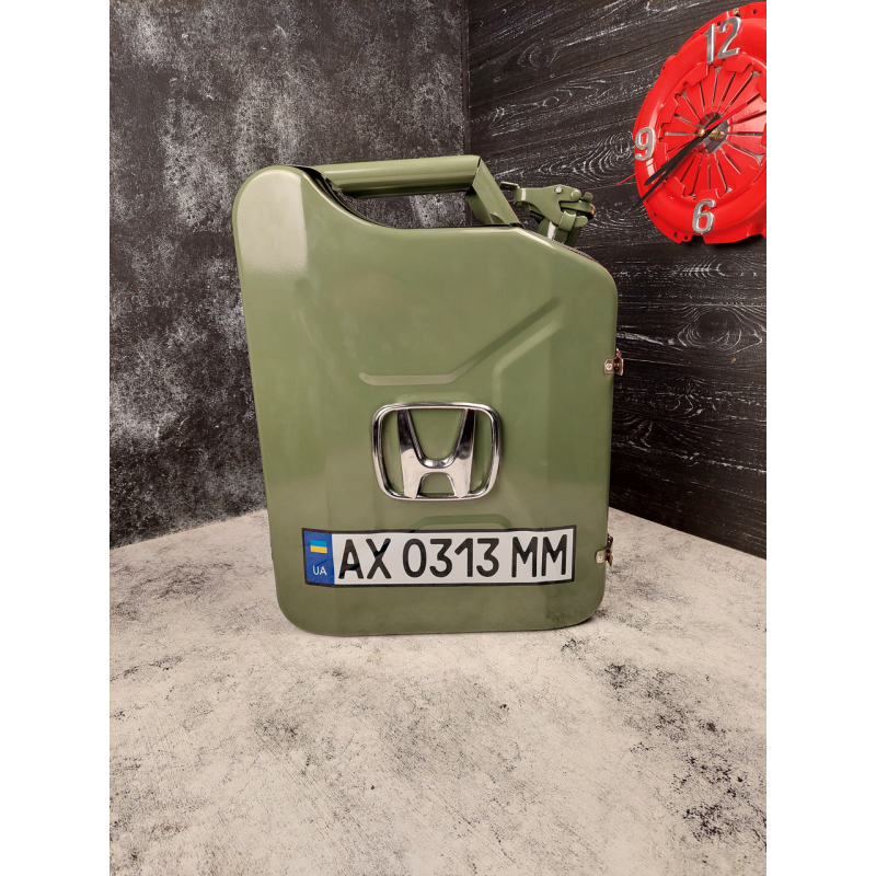 Каністра подарункова на 20л. з посудом у подарунок зелена «Міні бар» / Подарунковий набір для чоловіка