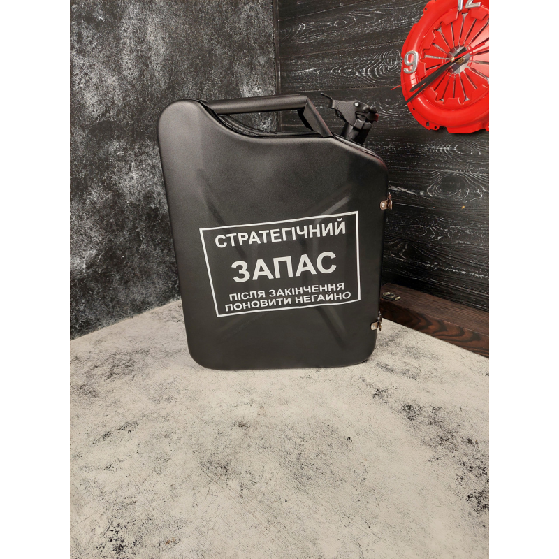 Каністра міні бар для алкоголю і напоїв на 20 літрів з посудом «Адмірал» чорна в подарунок для чоловіка Каністра міні бар для алкоголю і напоїв на 20 літрів з посудом «Адмірал» чорна в подарунок для чоловіка