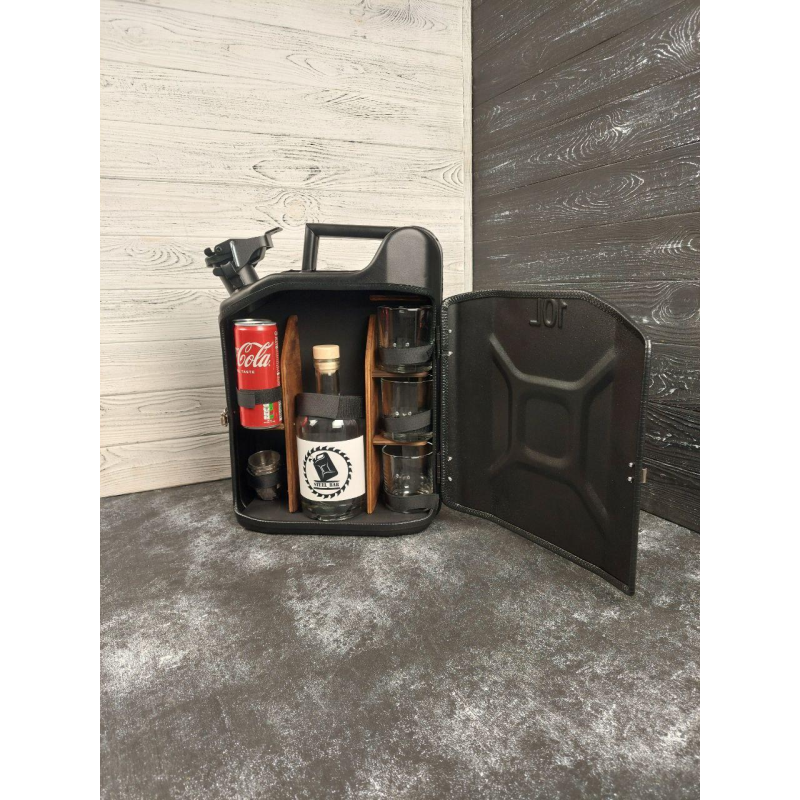 Міні бар каністра в подарунок на 10л. з посудом для чоловіка чорна «Pirat» / Подарунковий набір хлопцю